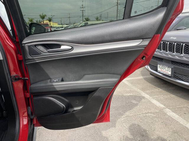 2018 Alfa Romeo Stelvio Sport