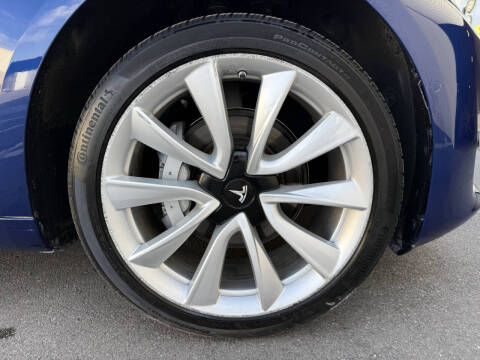 2019 Tesla Model 3 Standard Range Plus