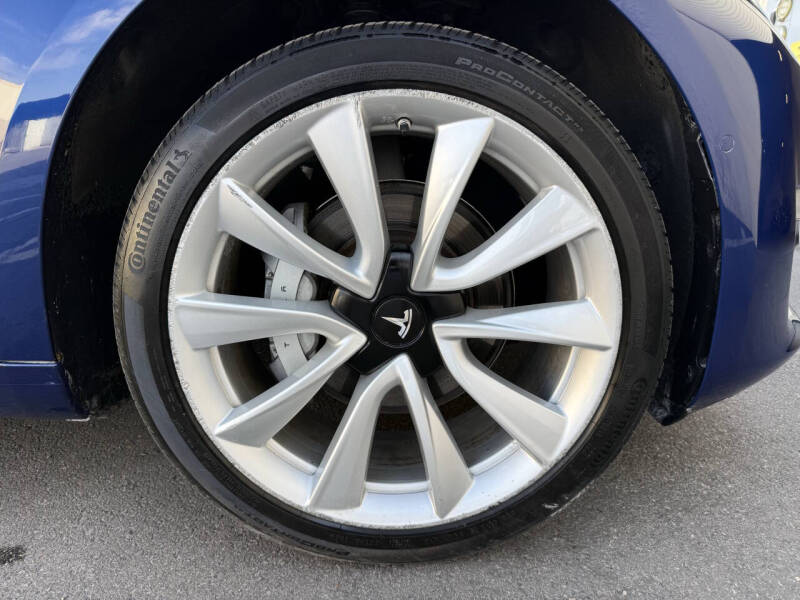 2019 Tesla Model 3 Standard Range Plus