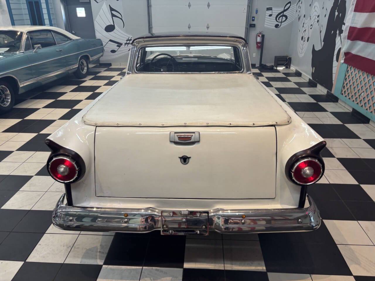 1957 Ford Ranchero 5