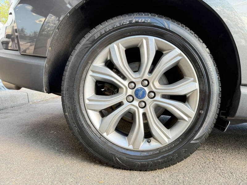 2019 Ford Edge Titanium