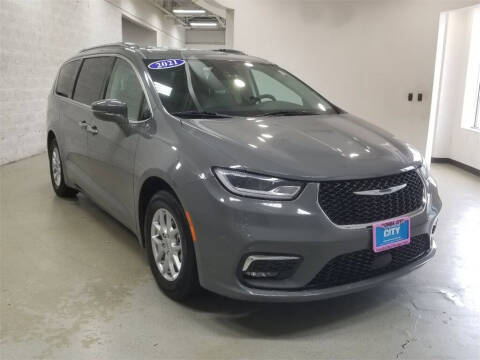 2021 Chrysler Pacifica Touring L