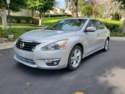 2013 Nissan Altima for sale at E MOTORCARS in Fullerton CA