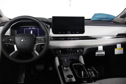 2025 Mitsubishi Outlander PHEV SEL Platinum Edition