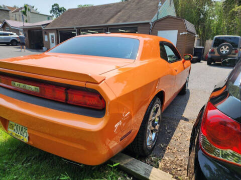 2012 Dodge Challenger SXT