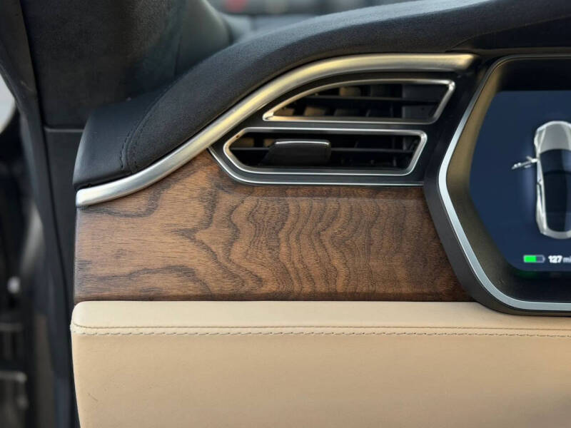2016 Tesla Model S