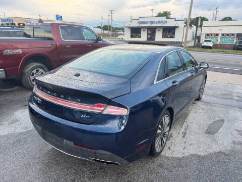 2017 Lincoln MKZ Select