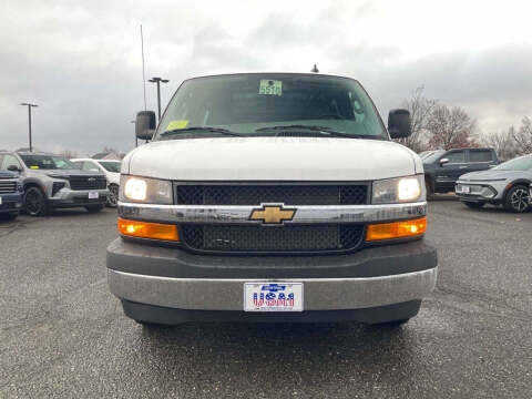 2025 Chevrolet Express 2500