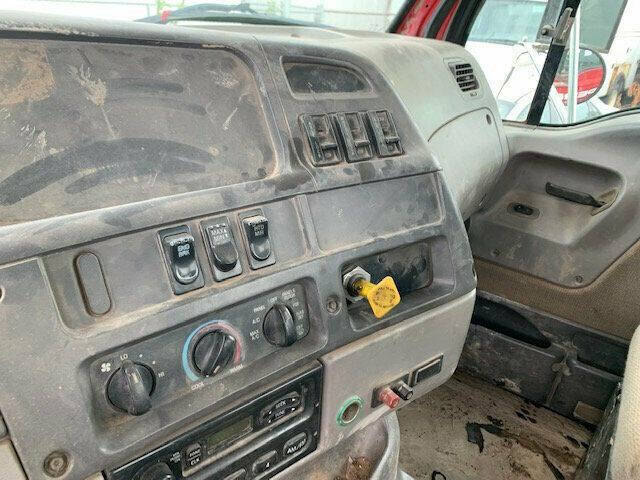 1999 Sterling LT9513