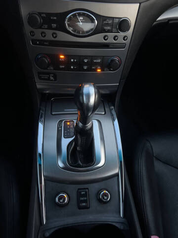 2011 Infiniti G37 Coupe x