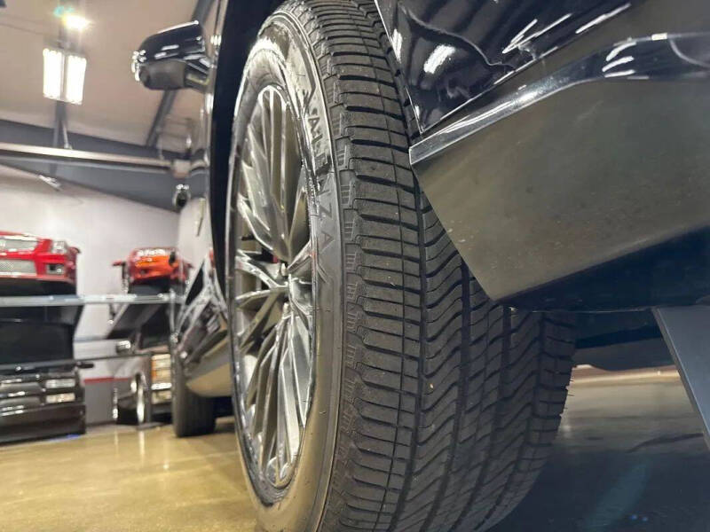 2023 Cadillac Escalade-V ESV