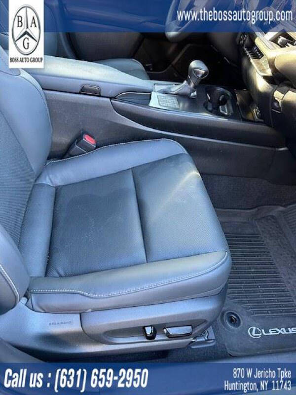 2024 Lexus UX 250h Premium