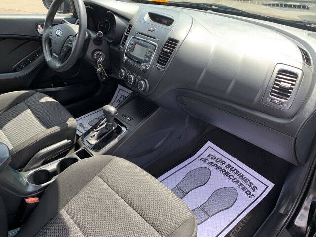 2017 Kia Forte5 LX