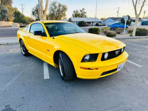 2005 Ford Mustang