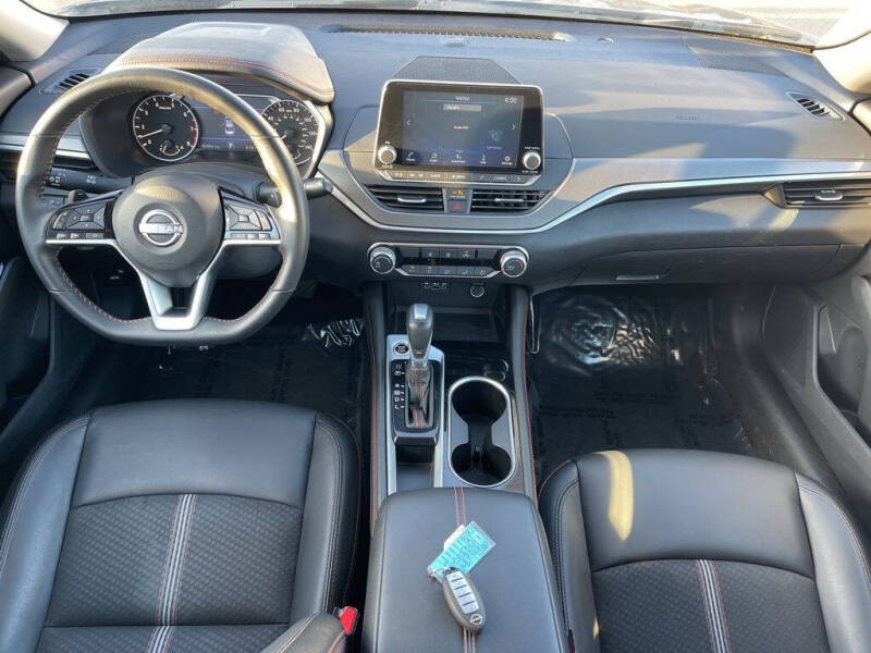 2024 Nissan Altima 2.5 SR