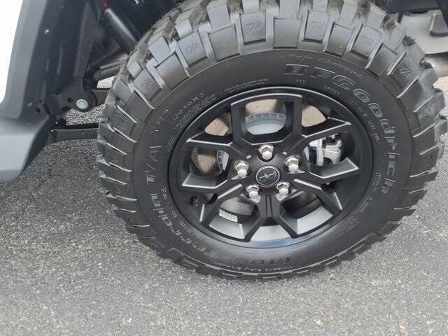 2025 Jeep Gladiator High Tide