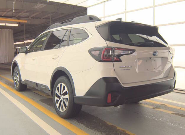 2022 Subaru Outback Premium