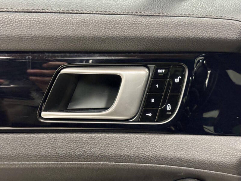 2018 Porsche Panamera 4