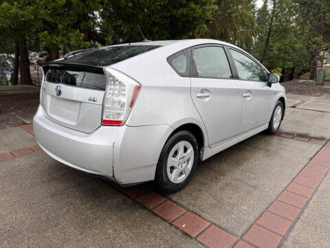 2011 Toyota Prius Two