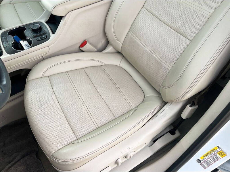 2022 GMC Acadia Denali
