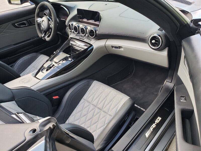 2020 Mercedes-Benz AMG GT 4