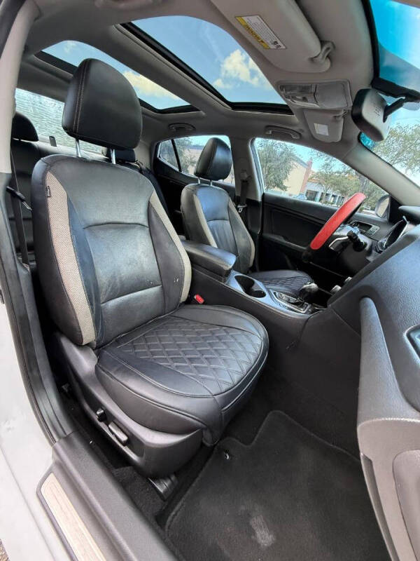 2012 Kia Optima SX Turbo