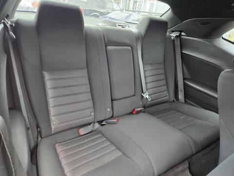 2009 Dodge Challenger SE