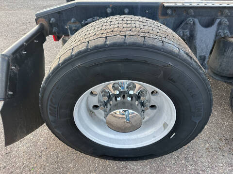 2021 International RH613