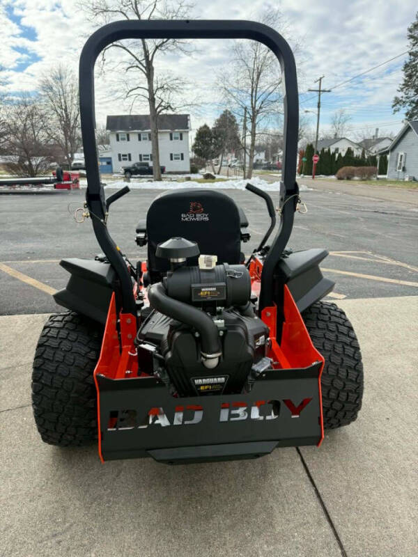 2026 Bad Boy Mowers ROGUE 61"