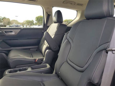 2025 Infiniti QX80 Pure