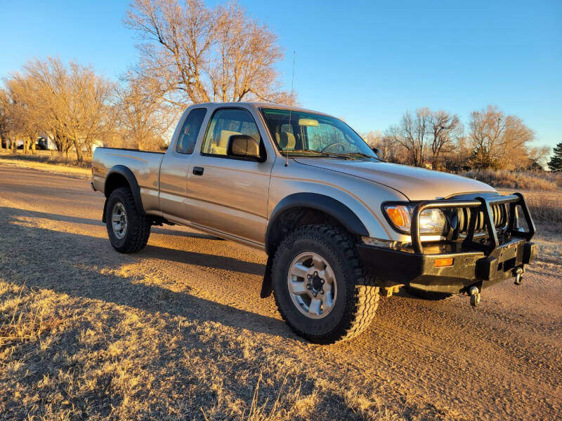 2004 Toyota Tacoma for sale at TNT Auto in Coldwater KS