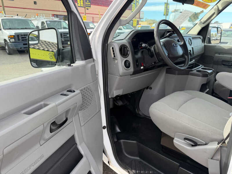 2013 Ford E-Series E-150