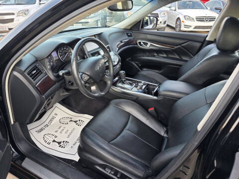 2011 Infiniti M37