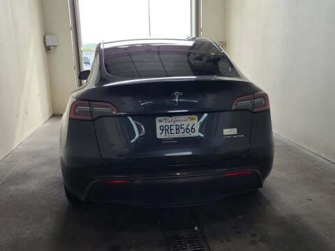 2025 Tesla Model Y Long Range