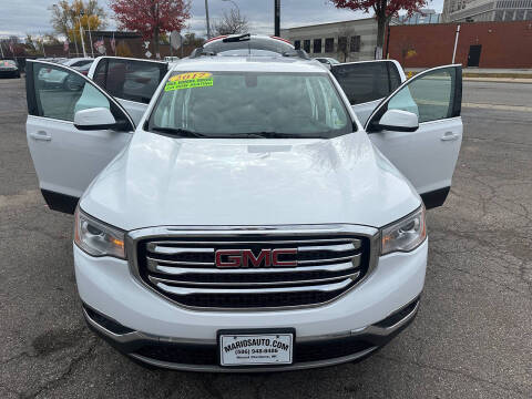 2017 GMC Acadia SLE-2