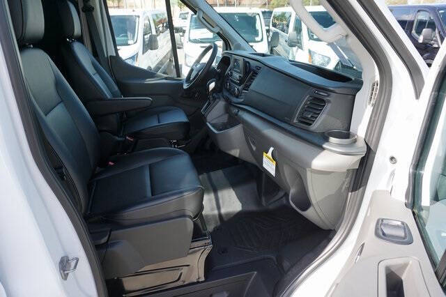 2025 Ford Transit 250