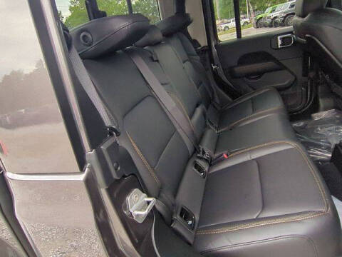 2025 Jeep Gladiator High Tide