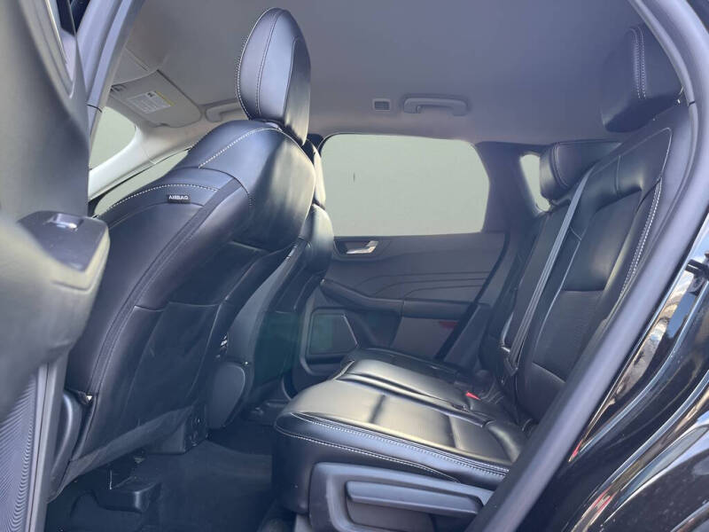 2024 Ford Escape Platinum