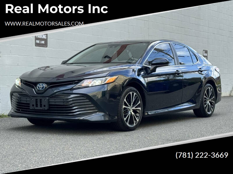 2020 Toyota Camry LE's photo