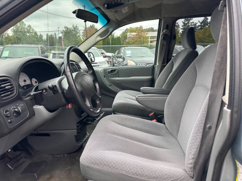 2005 Dodge Grand Caravan SXT