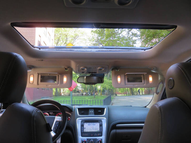 2016 GMC Acadia SLT-1