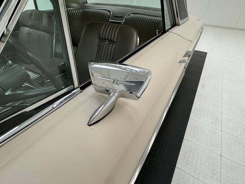1964 Ford Thunderbird