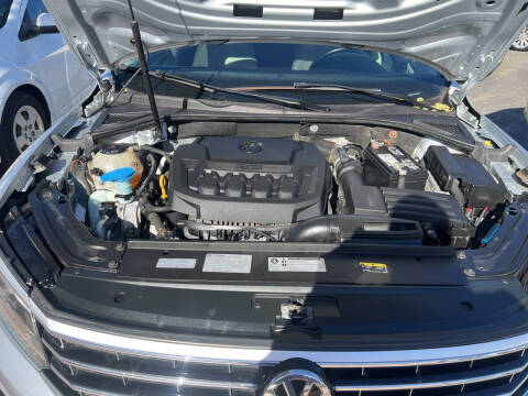 2018 Volkswagen Passat 2.0T SE