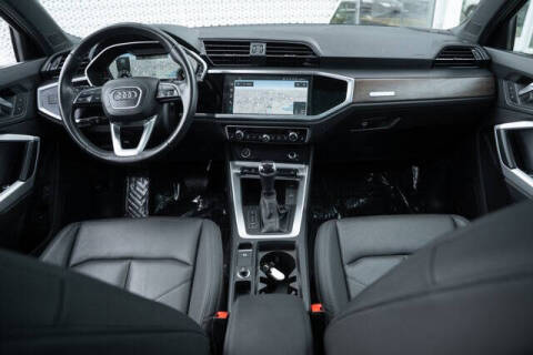 2022 Audi Q3 quattro S line Prem Plus 45 TFSI