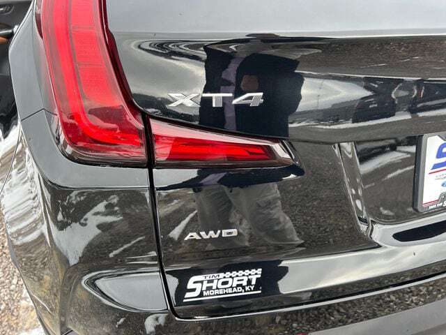 2023 Cadillac XT4 Premium Luxury