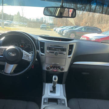 2010 Subaru Outback 2.5i Premium