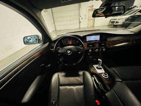 2008 BMW 5 Series 528xi