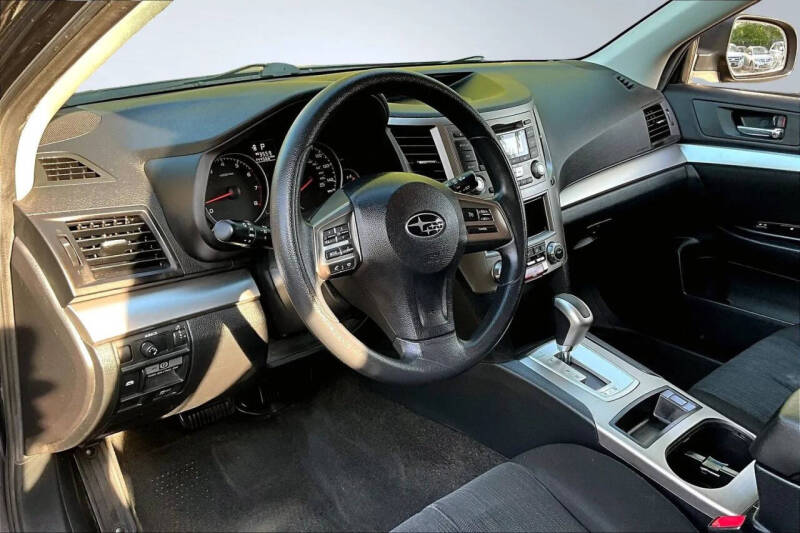 2014 Subaru Outback 2.5i