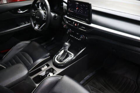 2022 Kia Forte GT Line