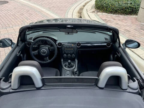 2013 Mazda MX-5 Miata Sport
